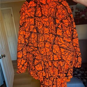 Cabelas Seclusion blaze hunting bib overall and coat set